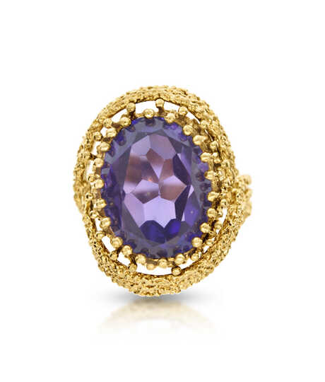 Yellow gold vintage ring 18 ct with amethyst and diamonds