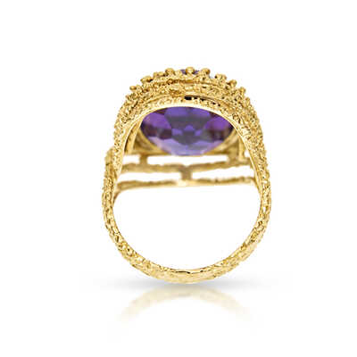 Yellow gold vintage ring 18 ct with amethyst