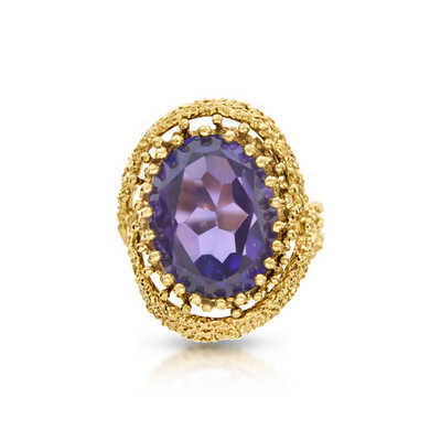 Yellow gold vintage ring 18 ct with amethyst