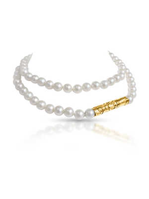 Pearl necklace with 81 Akoya pearls and yellow gold tube clasp