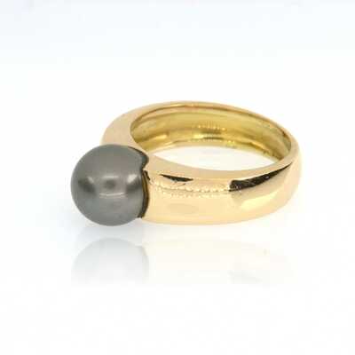 Geelgouden ring met Tahitiparel