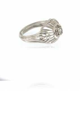 Ring in white gold with a solitaire brilliant