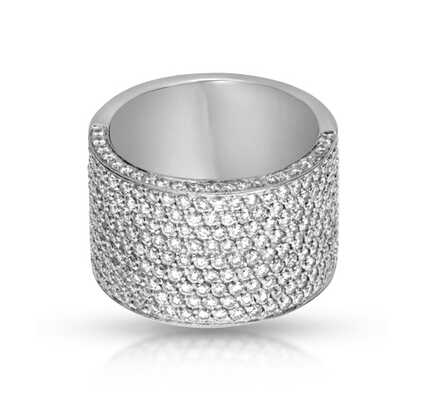 Ring in white gold set with 11 rows of diamonds