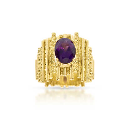 Yellow gold vintage ring 18 ct with amethyst