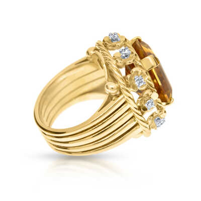 Yellow gold vintage ring 18 ct with orange topaz and diamonds