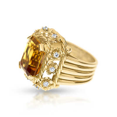 Yellow gold vintage ring 18 ct with orange topaz and diamonds