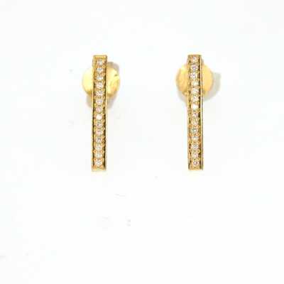 Yellow gold rectangular earrings set with 84 diamonds